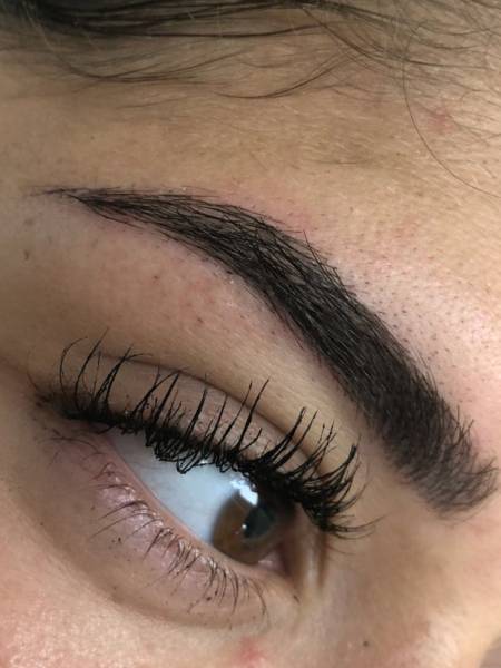 Formation Microblading des sourcils à la Réunion dans les Dom Tom